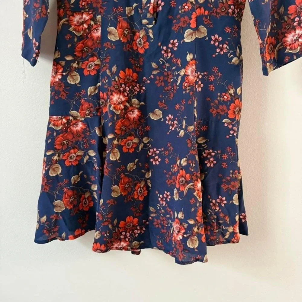 Women's Amour Vert Ingrid 100% Silk Floral Dress Navy 3/4 Sleeves Buttoned SZ XS - Picture 2 of 8